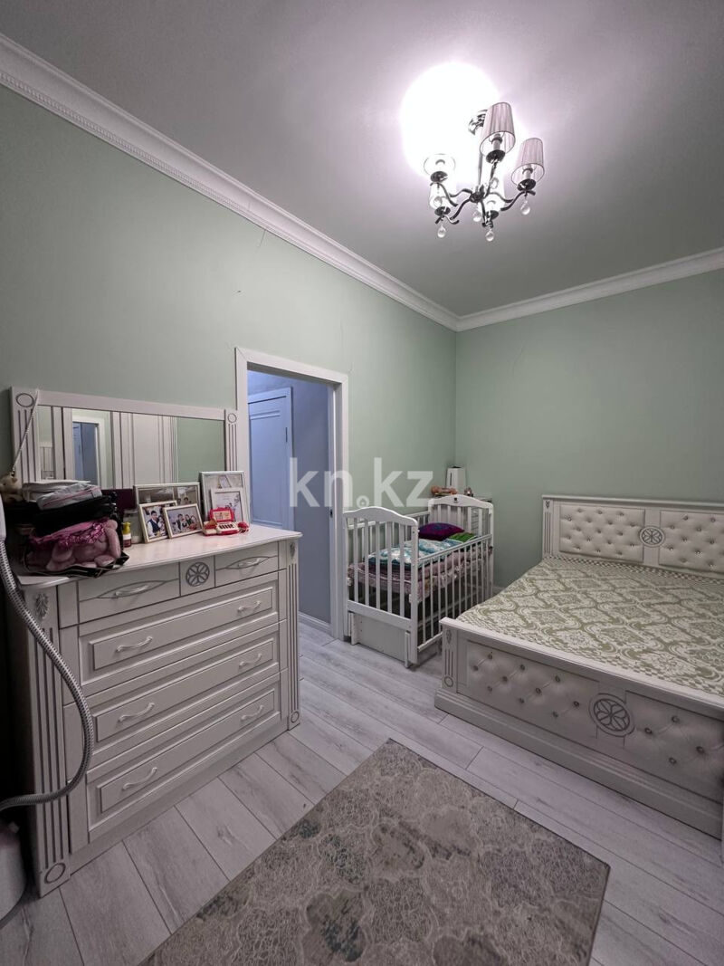 Продажа 3-комнатной квартиры, 68 м² - Продажа квартир на Юго-Востоке Караганды - страница 2 фото 1 из 12