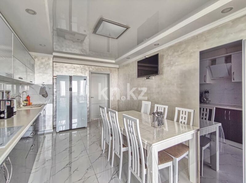 Продажа 4-комнатной квартиры, 210 м² - Продажа квартир в монолитно-каркасном доме в Казахстане - страница 3 фото 12 из 31