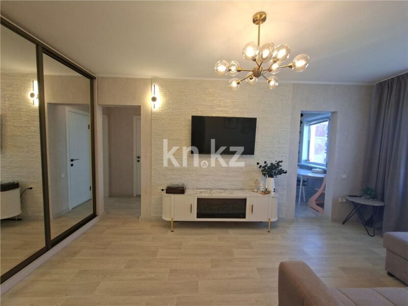 Продажа 3-комнатной квартиры, 63 м² - Продажа трехкомнатных квартир на Юго-Востоке Караганды фото 10 из 42