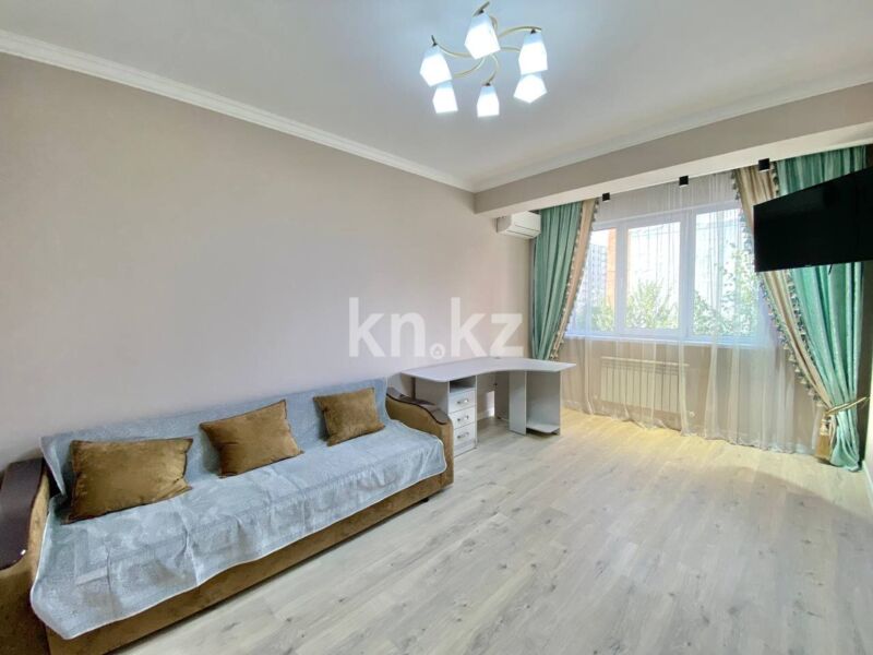 Аренда 2-комнатной квартиры, 60 м² - Аренда квартир помесячно в Алматы фото 1 из 14