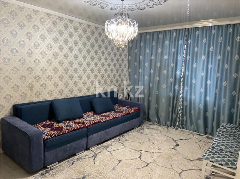 Продажа 3-комнатной квартиры, 80 м² - Продажа квартир в блочном доме в Караганде - страница 3 фото 1 из 5