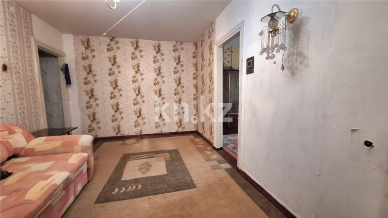 Продажа 4-комнатной квартиры, 60 м² - Продажа четырехкомнатных квартир в панельном доме в Караганде - страница 6 фото 2 из 12