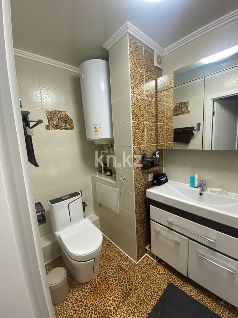 Продажа 3-комнатной квартиры, 65.8 м² - Продажа трехкомнатных квартир в Караганде - страница 4 фото 12 из 15
