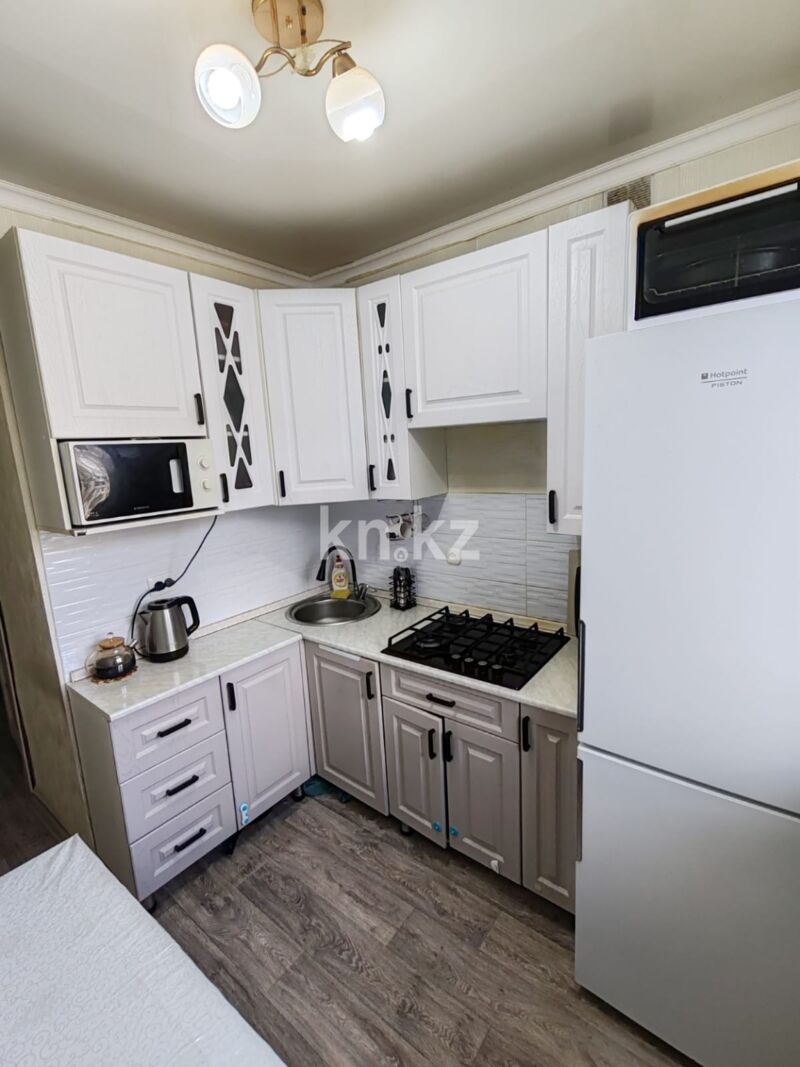 Продажа 3-комнатной квартиры, 48 м² - Продажа трехкомнатных квартир на Юго-Востоке Караганды - страница 13 фото 8 из 13