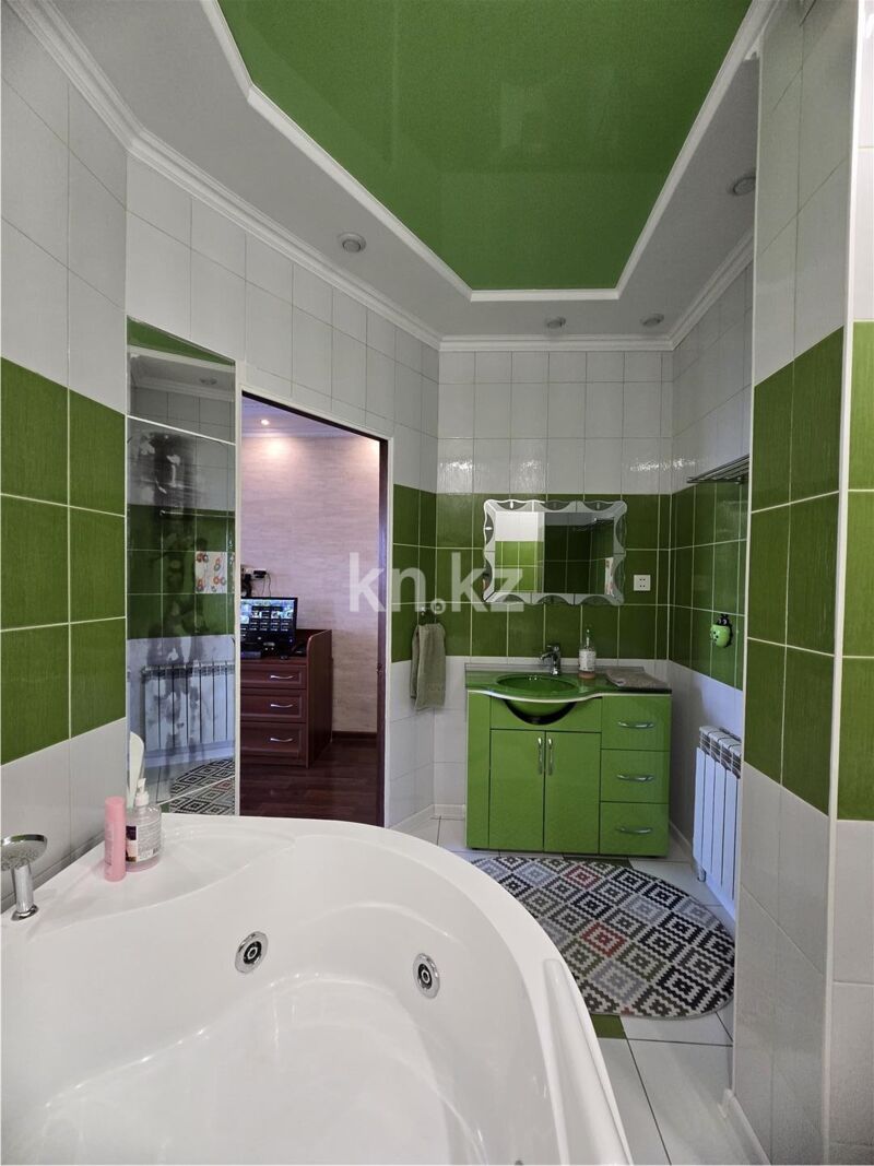 Продажа 6-комнатного дома, 274 м² - Продажа домов, коттеджей в Караганде - страница 4 фото 29 из 38