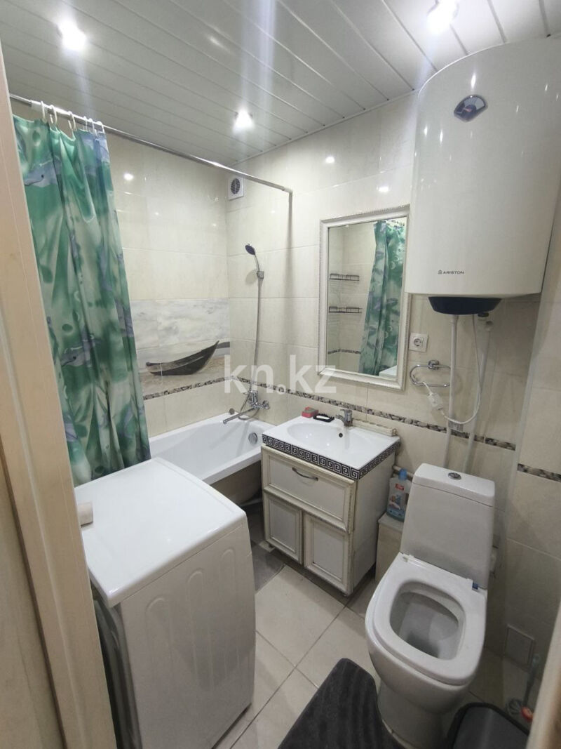 Продажа 4-комнатной квартиры, 70.3 м² - Продажа четырехкомнатных квартир в кирпичном доме в Караганде - страница 8 фото 8 из 22