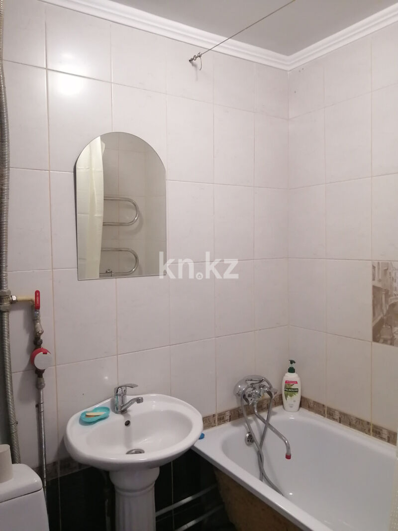 Аренда 1-комнатной квартиры посуточно, 33 м² - Аренда однокомнатных квартир посуточно в Усть-Каменогорске фото 11 из 17