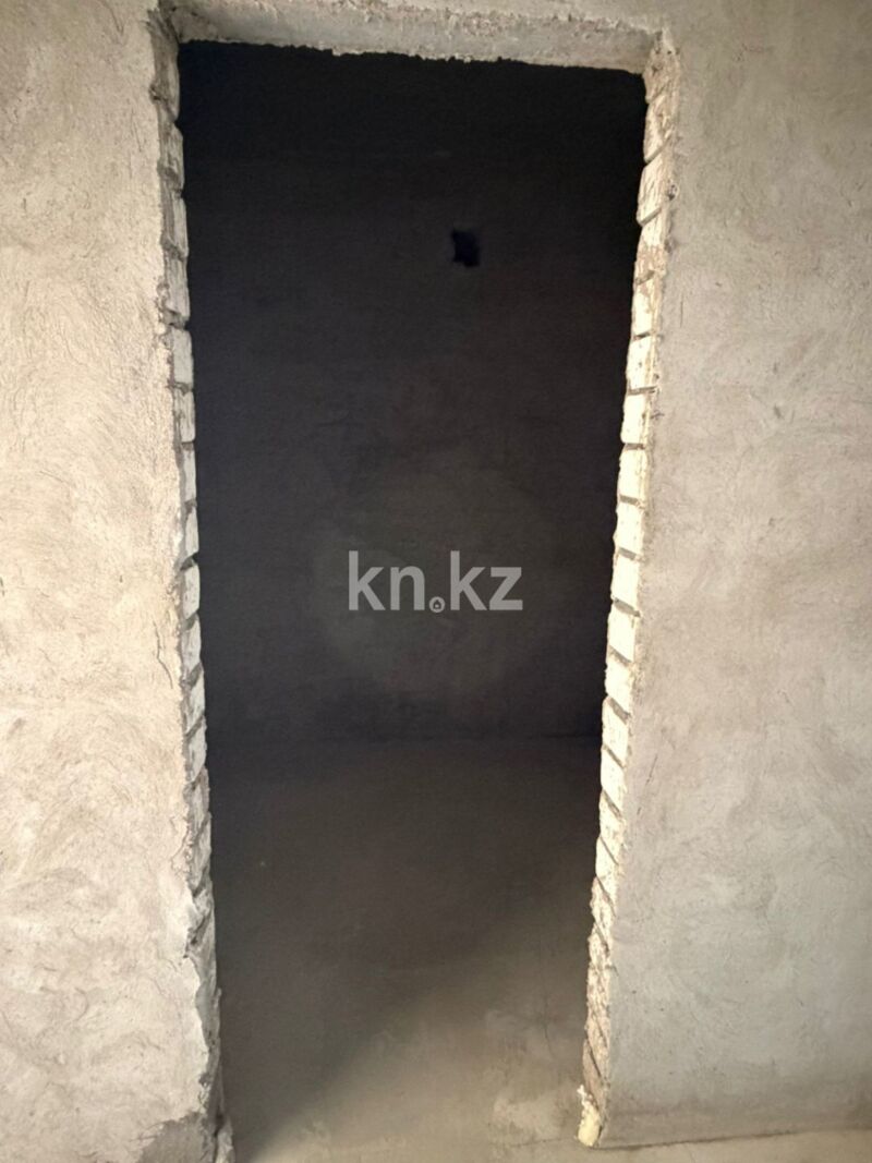 Продажа 3-комнатной квартиры, 119.6 м² - Продажа трехкомнатных квартир в Уральске фото 2 из 10