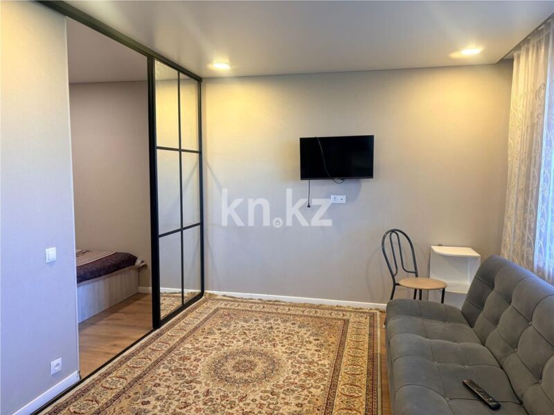 Продажа 2-комнатной квартиры, 38 м² - Продажа двухкомнатных квартир в кирпичном доме в Караганде - страница 4 фото 1 из 14