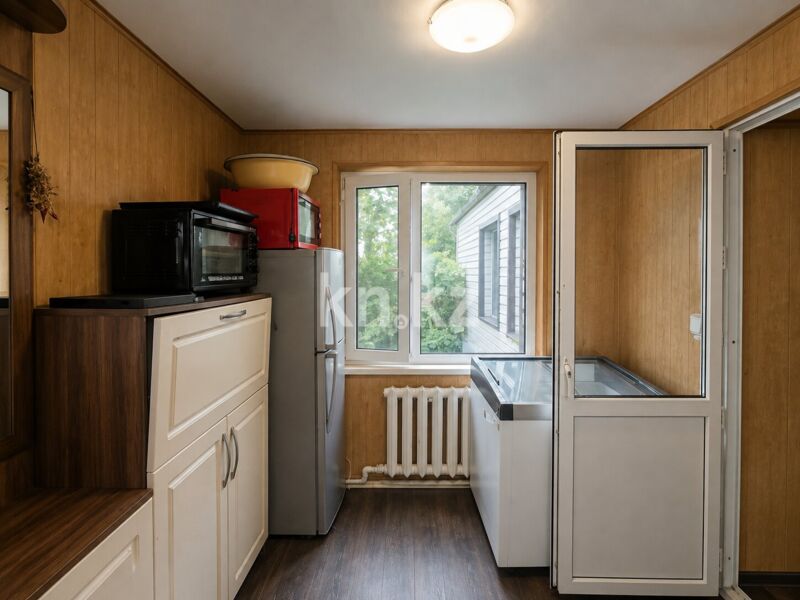 Продажа 4-комнатного дома, 100 м² - Продажа домов, коттеджей в Караганде - страница 2 фото 2 из 19