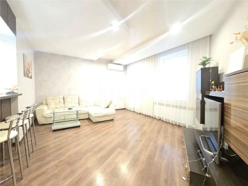 Продажа 2-комнатной квартиры, 62.6 м² - Продажа двухкомнатных квартир в кирпичном доме в Казахстане - страница 2 фото 1 из 6