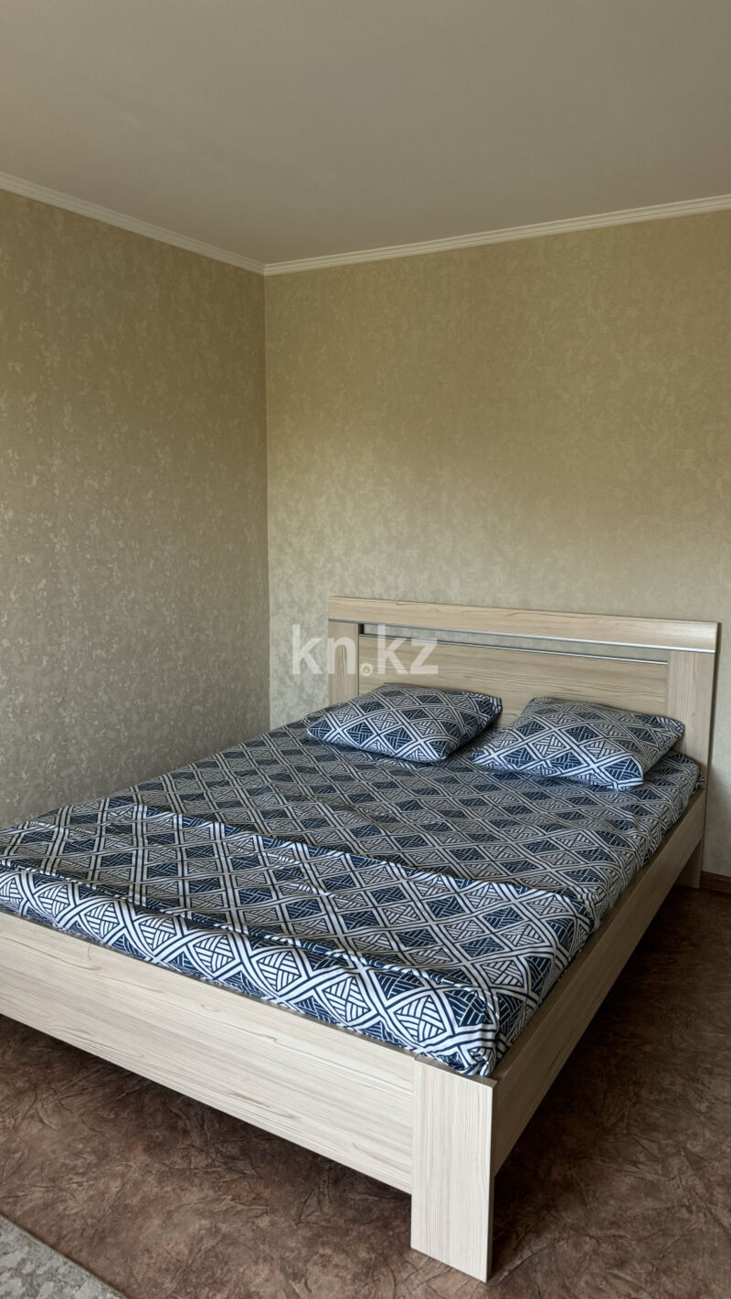 Аренда 1-комнатной квартиры посуточно, 36 м² - Аренда однокомнатных квартир посуточно в Усть-Каменогорске фото 3 из 7