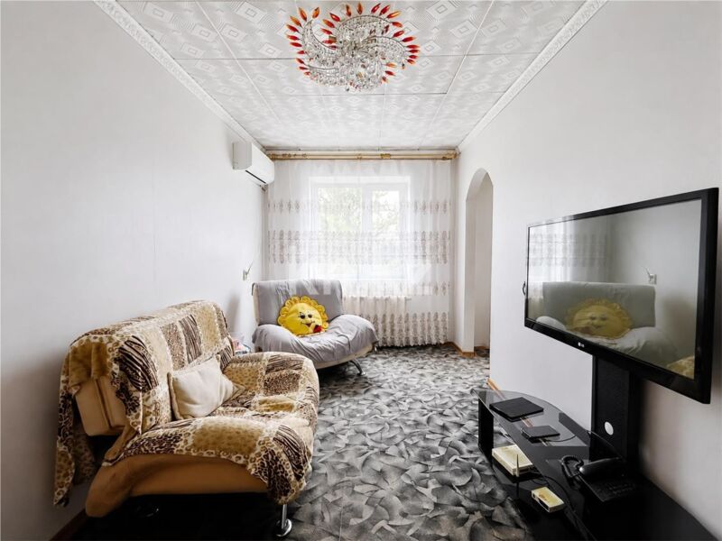 Продажа 3-комнатной квартиры, 42 м² - Продажа трехкомнатных квартир в панельном доме в Караганде - страница 20 фото 1 из 9