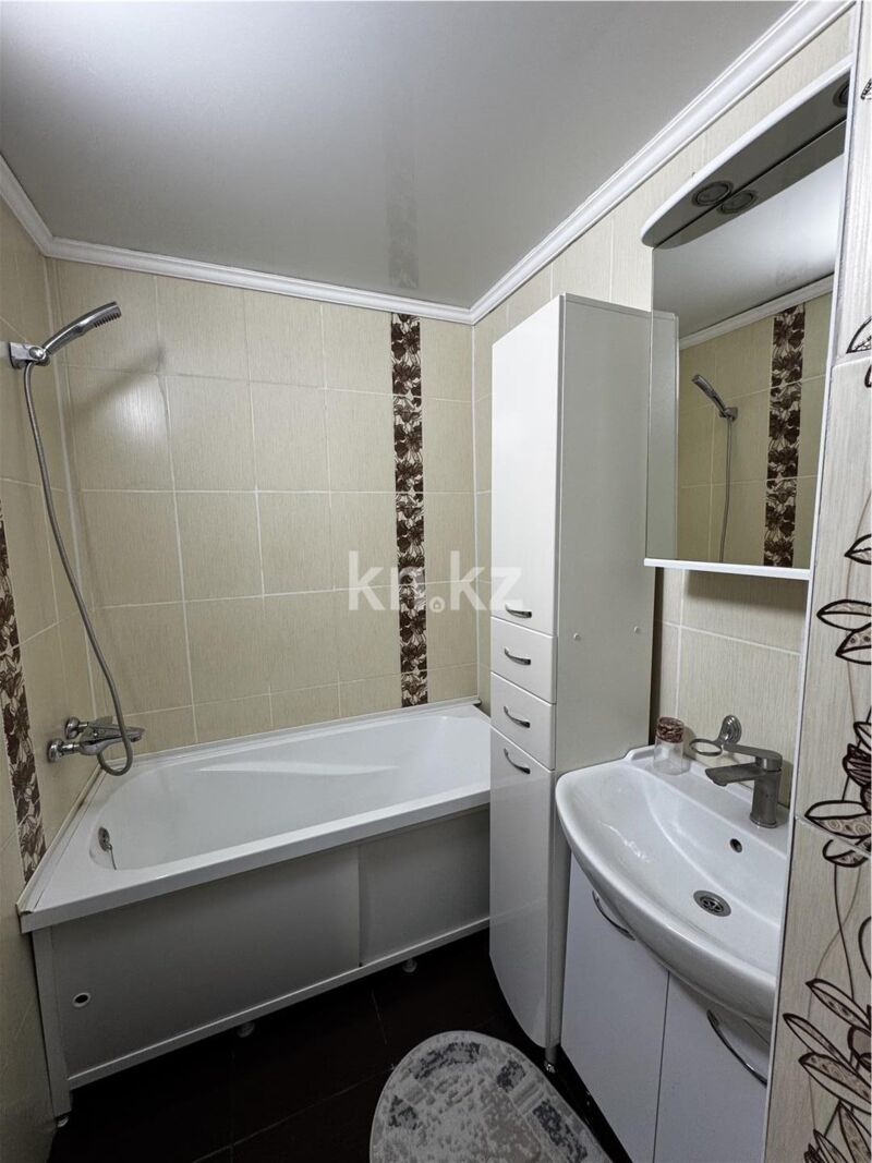 Продажа 2-комнатной квартиры, 54 м² - Продажа двухкомнатных квартир в панельном доме в Караганде - страница 13 фото 12 из 17