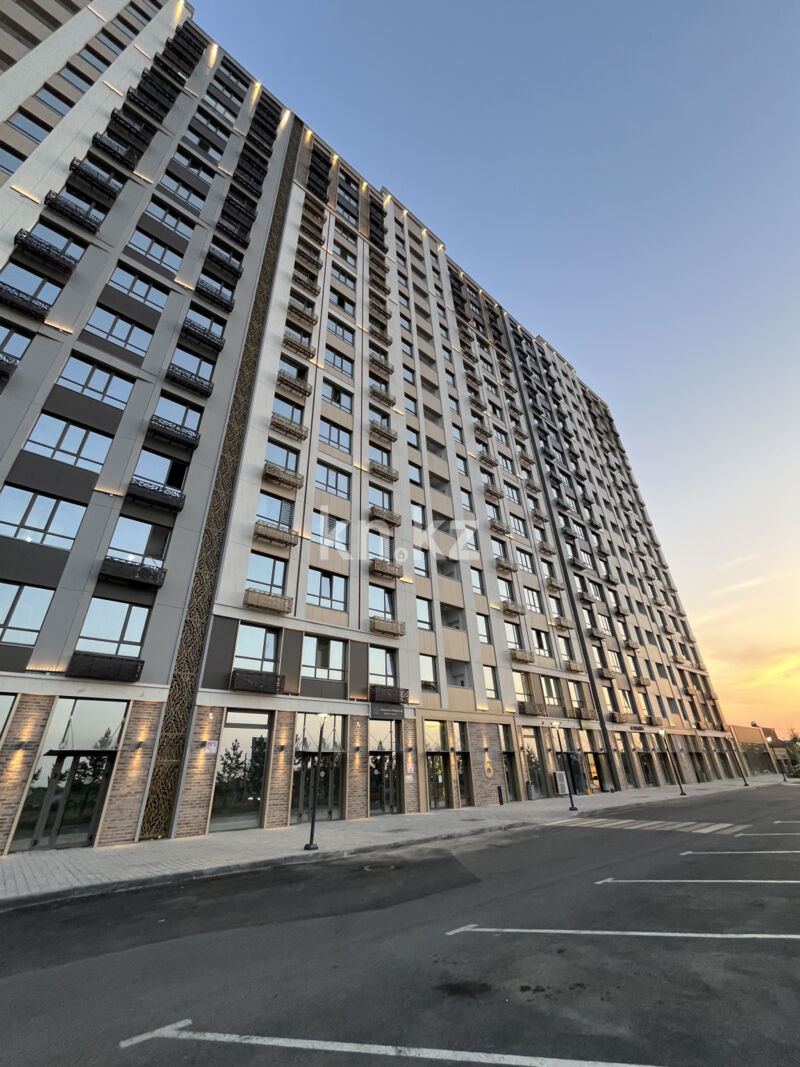 Продажа 3-комнатной квартиры, 97 м² - Продажа квартир в монолитном доме в Шымкенте фото 1 из 17