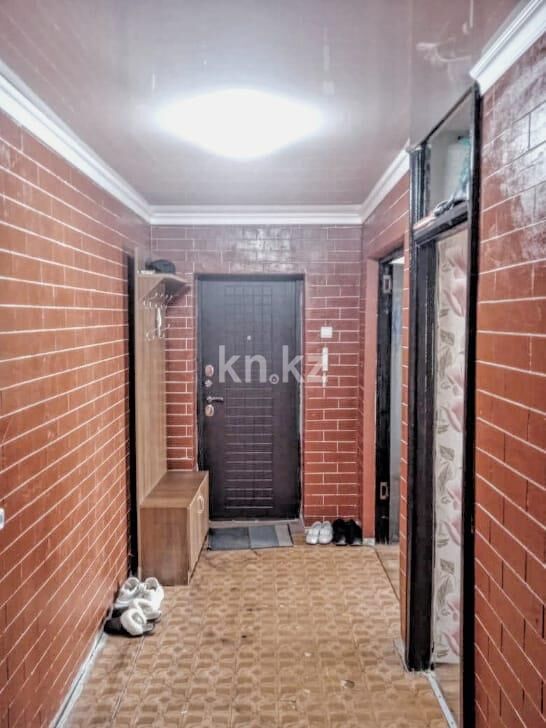 Продажа 3-комнатной квартиры, 61 м² - Продажа трехкомнатных квартир в Майкудуке Караганды - страница 10 фото 13 из 16