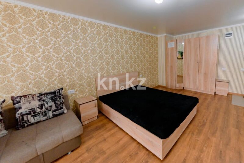 Аренда 1-комнатной квартиры посуточно, 42 м² - Аренда однокомнатных квартир посуточно в Караганде фото 2 из 5