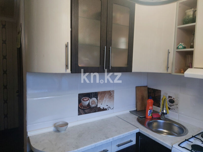 Продажа 4-комнатной квартиры, 61 м² - Продажа четырехкомнатных квартир в кирпичном доме в Караганде - страница 4 фото 7 из 24