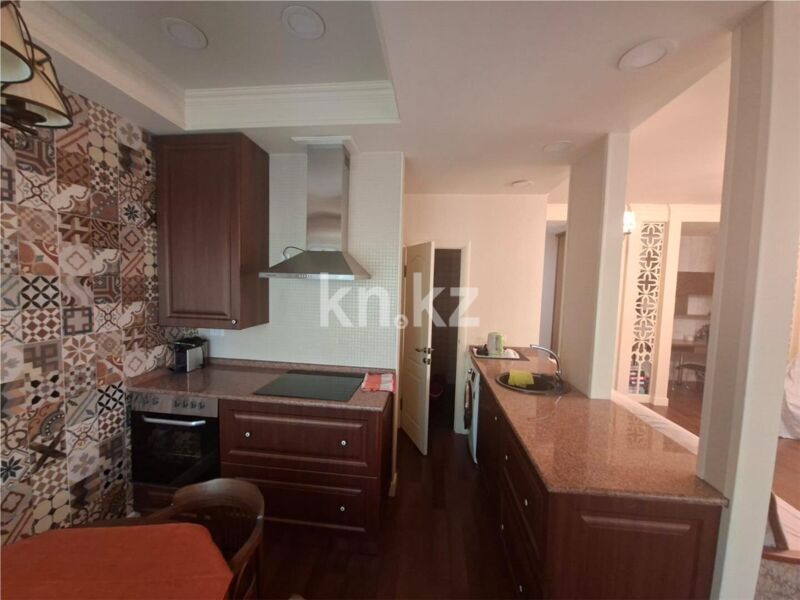 Продажа 3-комнатной квартиры, 57 м² - Продажа трехкомнатных квартир в кирпичном доме в Караганде - страница 3 фото 9 из 18