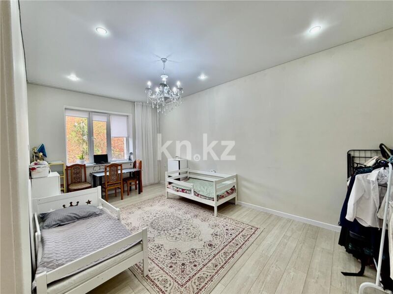 Продажа 3-комнатной квартиры, 85 м² - Продажа квартир на Юго-Востоке Караганды - страница 3 фото 11 из 27