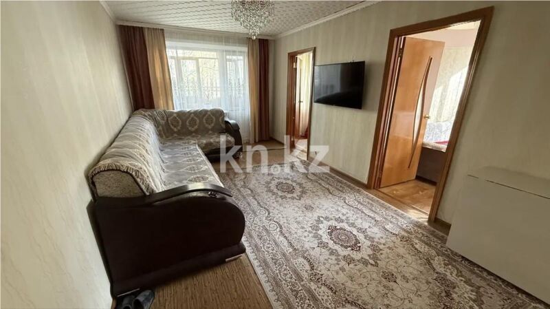 Продажа 3-комнатной квартиры, 48 м² - Продажа трехкомнатных квартир на Юго-Востоке Караганды - страница 23 фото 1 из 7