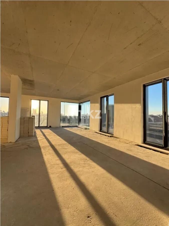 Продажа 4-комнатной квартиры, 151.73 м² - Продажа четырехкомнатных квартир в кирпичном доме в Казахстане - страница 17 фото 1 из 3