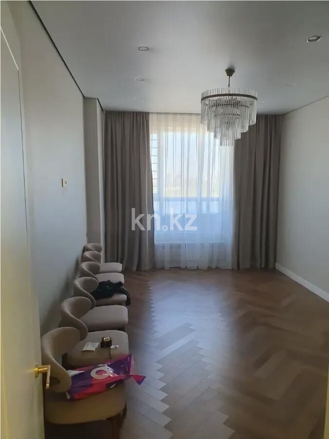Продажа 4-комнатной квартиры, 86.3 м² - Продажа четырехкомнатных квартир в блочном доме в Казахстане - страница 5 фото 1 из 8