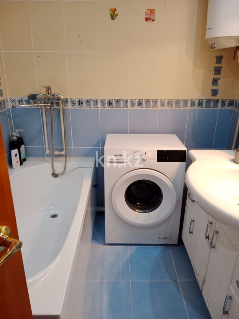 Продажа 3-комнатной квартиры, 56 м² - Продажа трехкомнатных квартир в кирпичном доме в Караганде фото 13 из 15