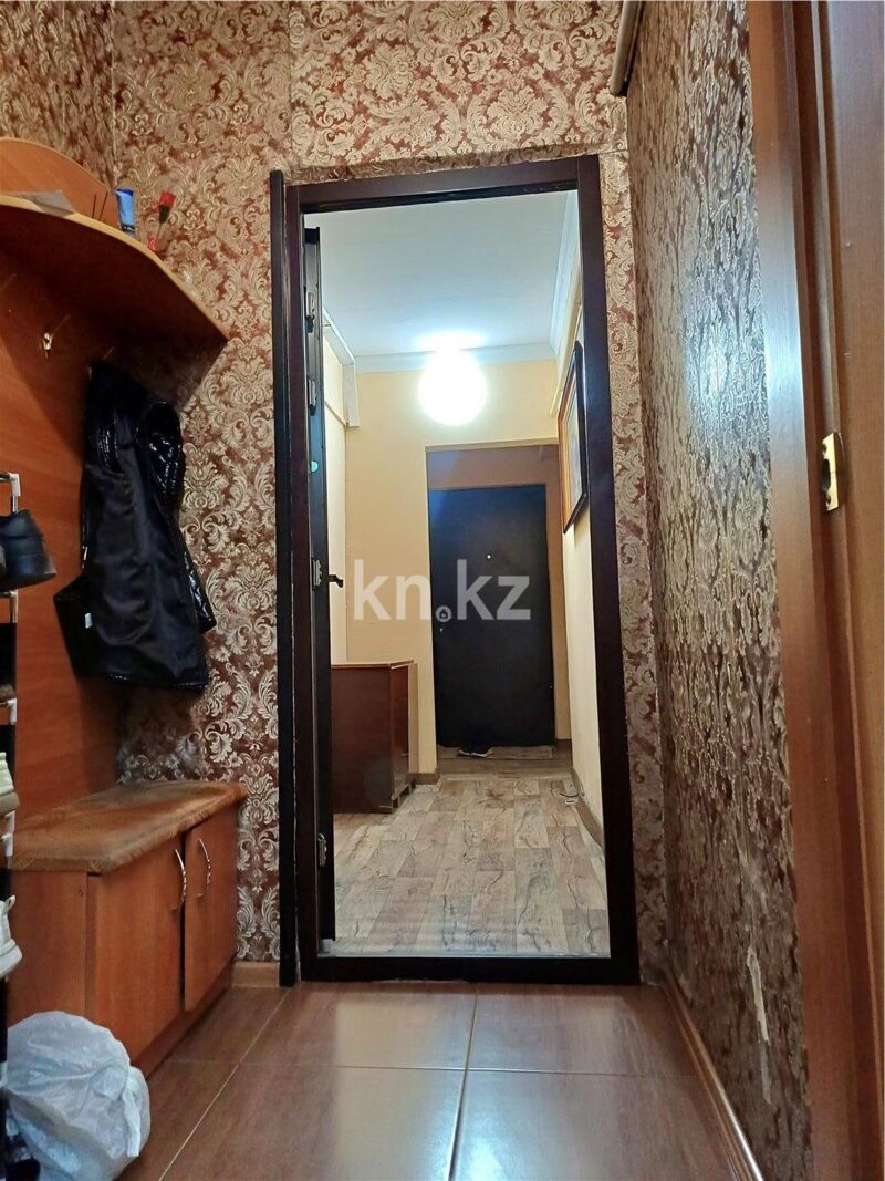 Продажа 3-комнатной квартиры, 64 м² - Продажа трехкомнатных квартир в панельном доме в Караганде - страница 3 фото 12 из 14