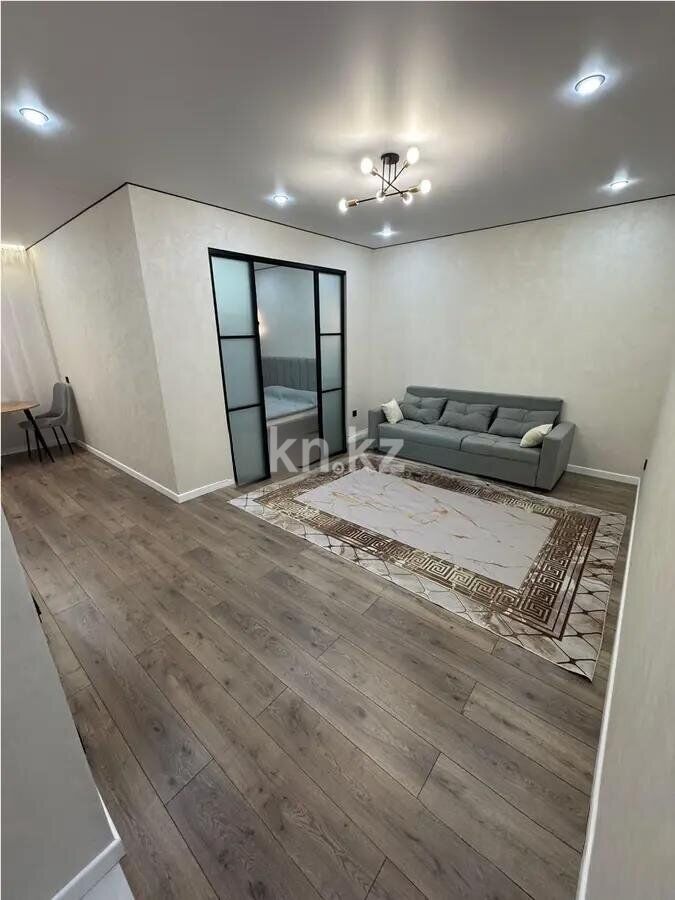 Продажа 2-комнатной квартиры, 42 м² - Продажа двухкомнатных квартир в Жетысуском р-не Алматы - страница 3 фото 1 из 4