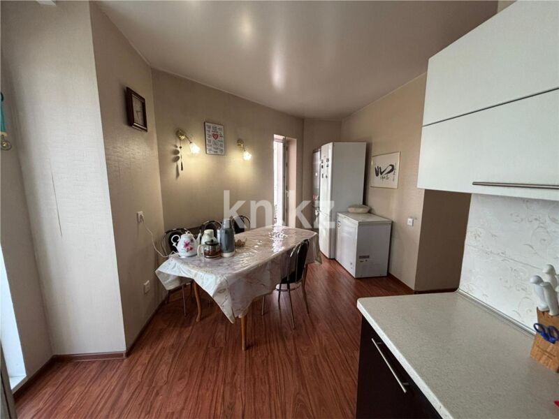 Продажа 3-комнатной квартиры, 100 м² - Продажа квартир в Караганде - страница 8 фото 1 из 21