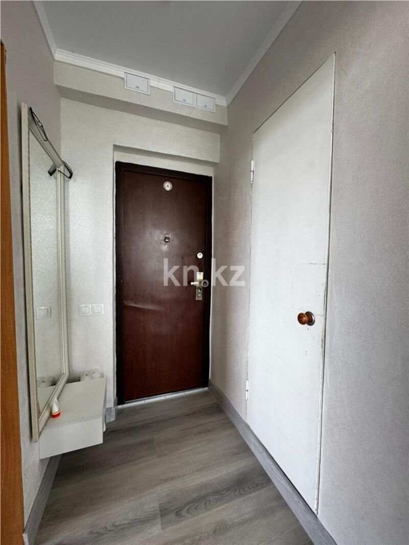 Продажа 1-комнатной квартиры, 36 м² - Продажа однокомнатных квартир в панельном доме в Караганде - страница 4 фото 10 из 15