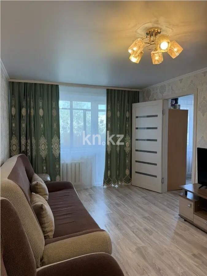 Продажа 3-комнатной квартиры, 47 м² - Недвижимость в Шахтинске фото 1 из 5