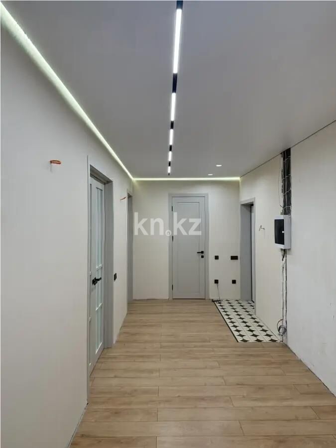 Продажа 3-комнатной квартиры, 104.9 м² - Продажа квартир в блочном доме в Казахстане - страница 15 фото 1 из 8