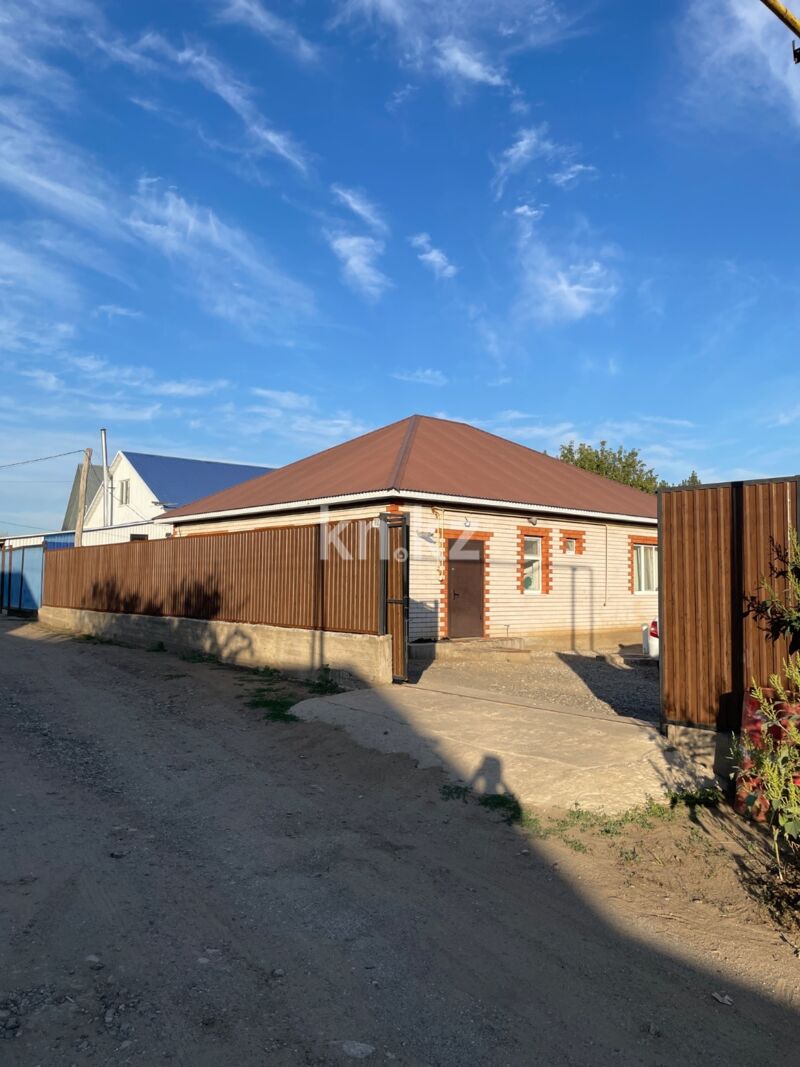 Продажа 3-комнатного дома, 120 м² - Продажа домов, коттеджей в Актобе фото 1 из 26