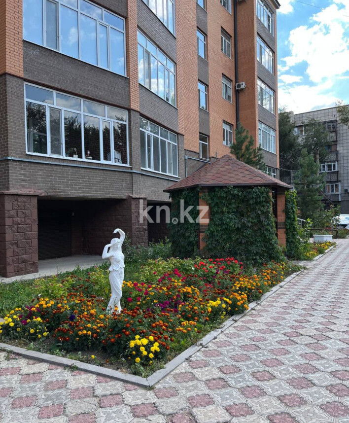 Продажа 4-комнатной квартиры, 136 м² - Продажа квартир в районе Михайловка в Караганде фото 23 из 23