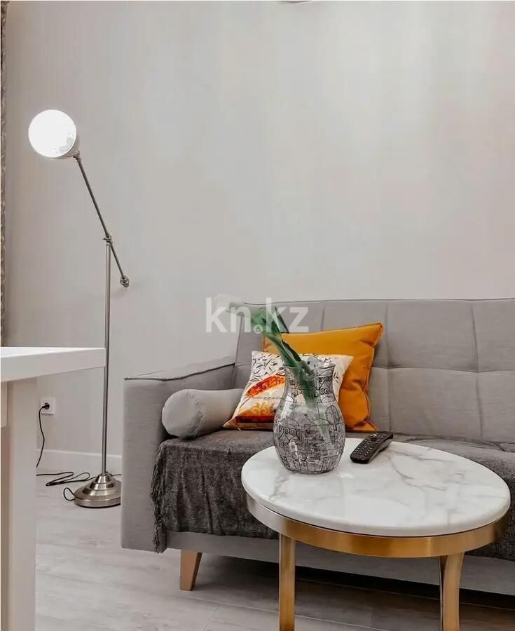 Продажа 2-комнатной квартиры, 60 м² - Продажа двухкомнатных квартир в панельном доме в Алматы - страница 25 фото 1 из 2