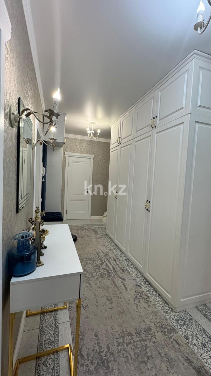 Продажа 3-комнатной квартиры, 95 м² - Продажа квартир в районе Михайловка в Караганде фото 1 из 17