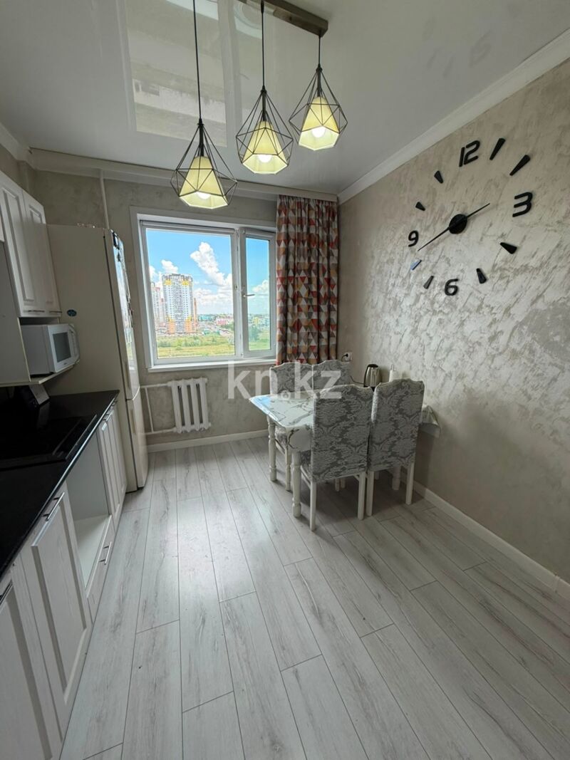 Продажа 2-комнатной квартиры, 60 м² - Продажа двухкомнатных квартир в монолитно-каркасном доме в Караганде - страница 2 фото 7 из 18