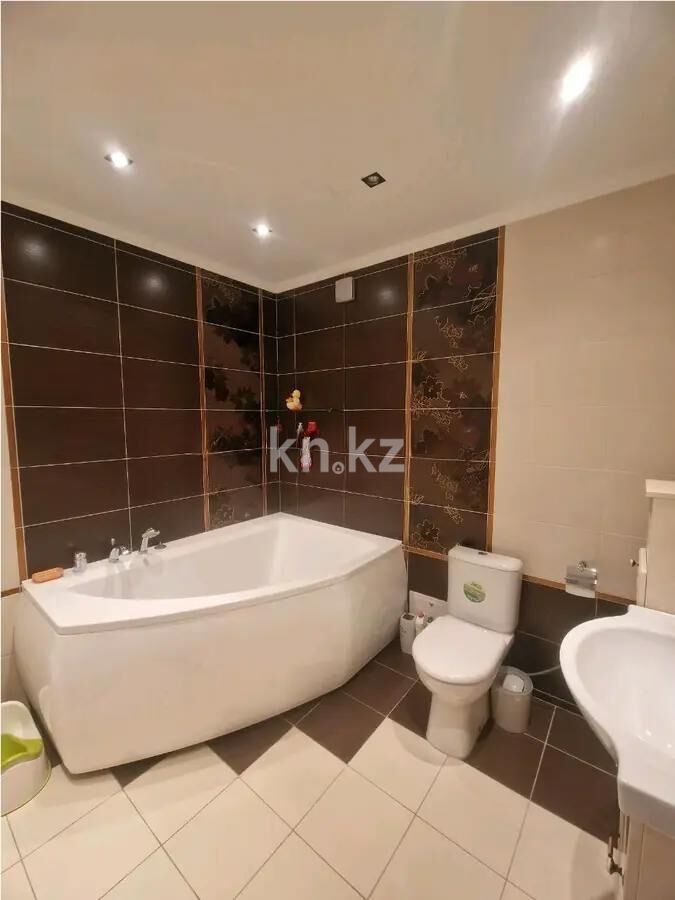 Продажа 4-комнатной квартиры, 200 м² - Продажа четырехкомнатных квартир в монолитно-каркасном доме в Казахстане - страница 6 фото 8 из 10