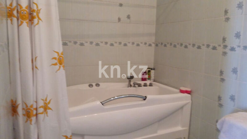 Аренда 3-комнатной квартиры, 165 м² - Аренда трехкомнатных квартир помесячно от хозяев в Алматы фото 9 из 11