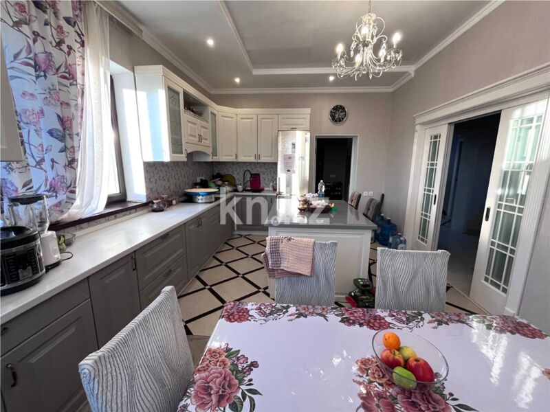 Продажа 5-комнатного дома, 283.2 м² - Продажа домов, коттеджей в Караганде - страница 5 фото 1 из 31