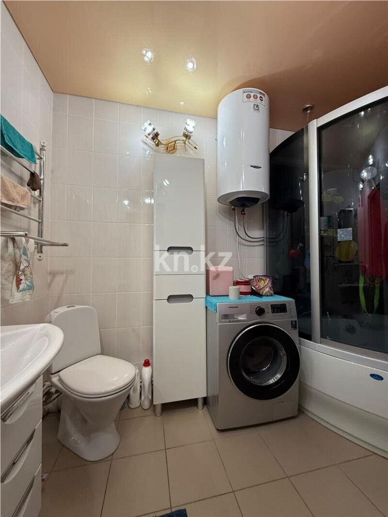Продажа 2-комнатной квартиры, 70 м² - Продажа двухкомнатных квартир на Юго-Востоке Караганды - страница 4 фото 7 из 13