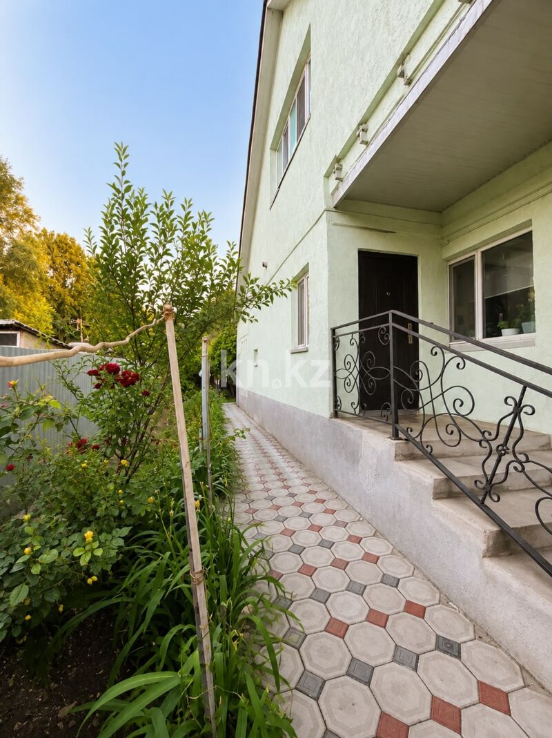 Продажа 4-комнатного дома, 139 м² - Продажа домов, коттеджей в Медеуском р-не Алматы фото 1 из 23