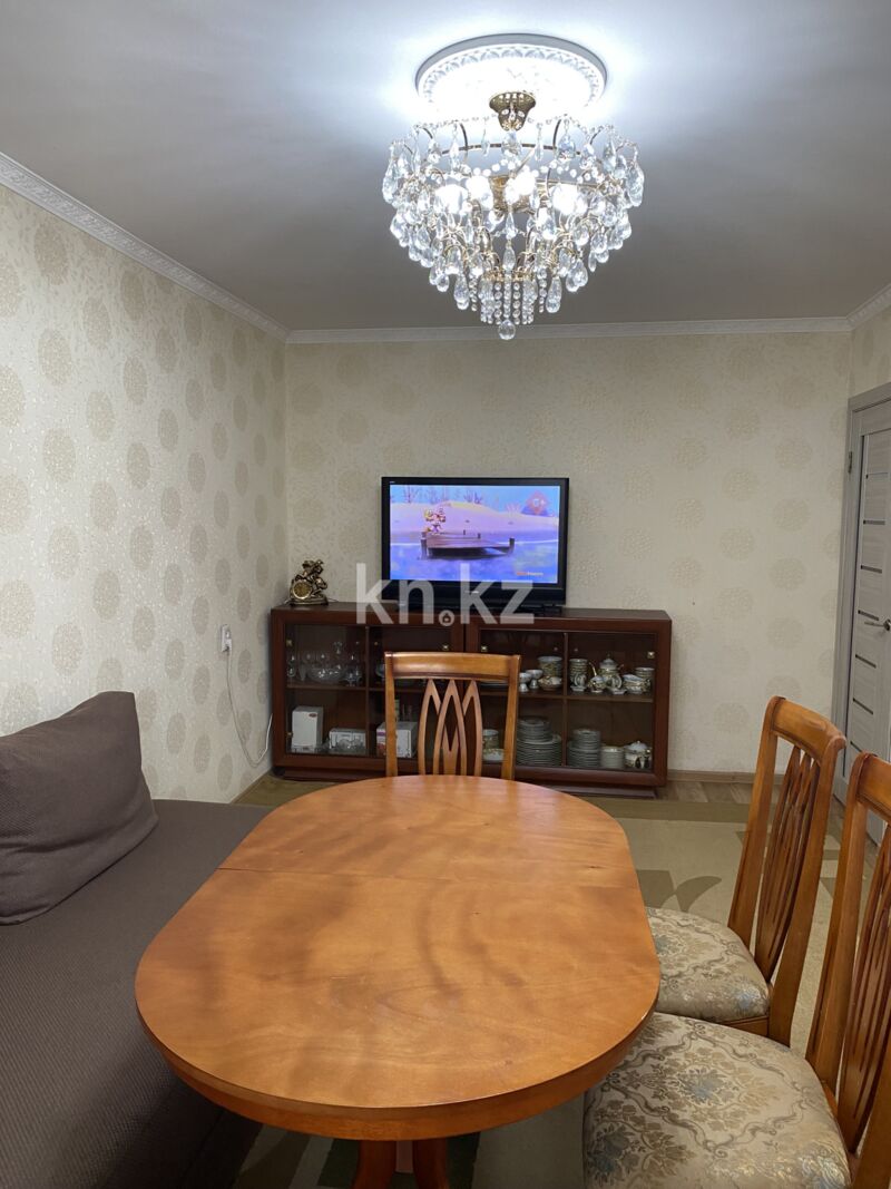 Продажа 3-комнатной квартиры, 62 м² - Продажа трехкомнатных квартир на Юго-Востоке Караганды фото 1 из 12