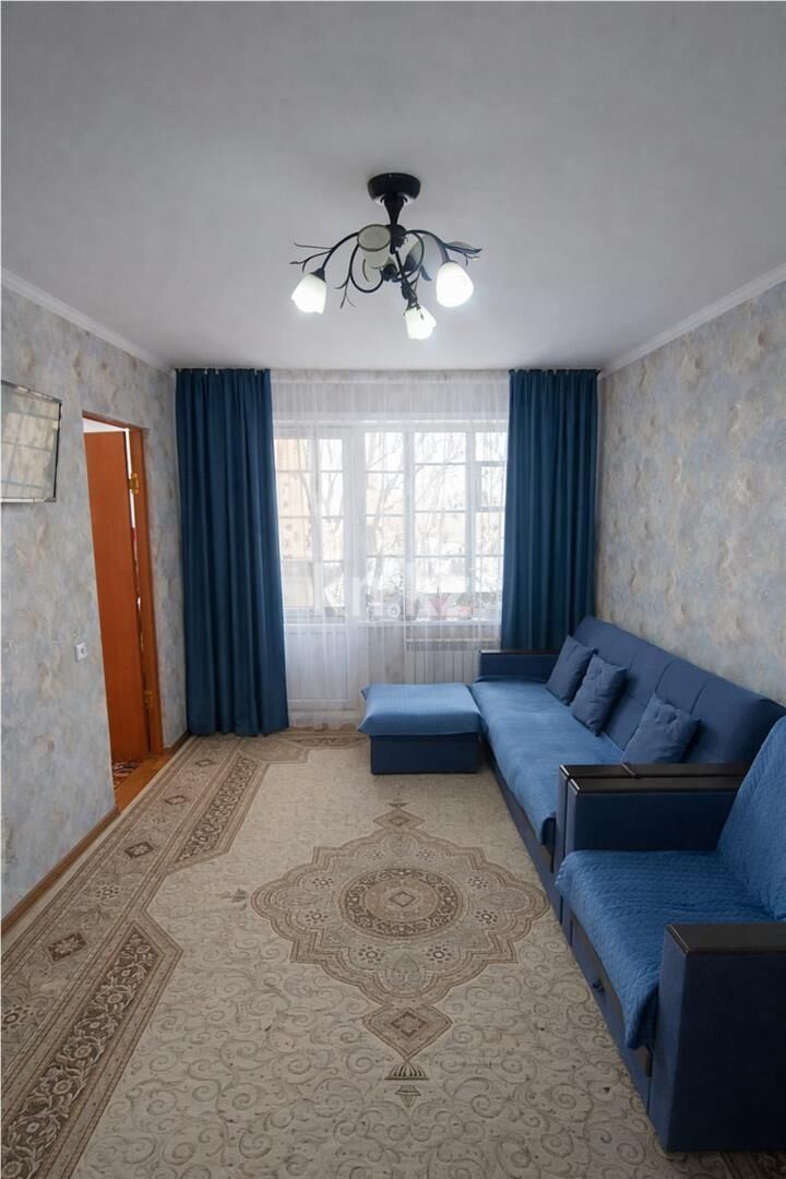 Продажа 4-комнатной квартиры, 61 м² - Продажа четырехкомнатных квартир в панельном доме в Караганде фото 1 из 14