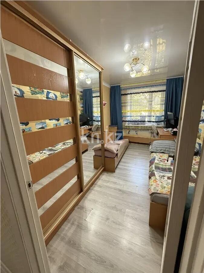Продажа 3-комнатной квартиры, 50 м² - Продажа квартир от собственников в Караганде фото 3 из 6
