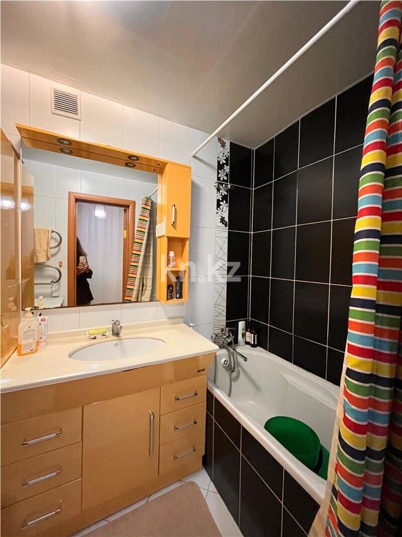 Продажа 3-комнатной квартиры, 90 м² - Продажа трехкомнатных квартир в Караганде фото 12 из 15
