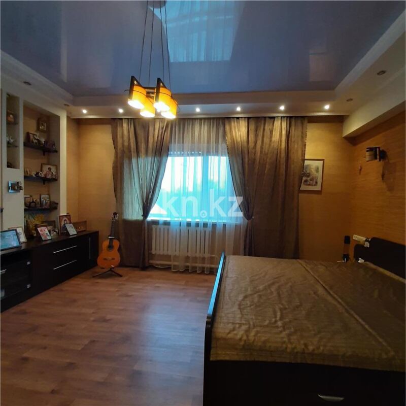 Продажа 8-комнатного дома, 302 м² - Продажа земельных участков в Темиртау фото 15 из 22