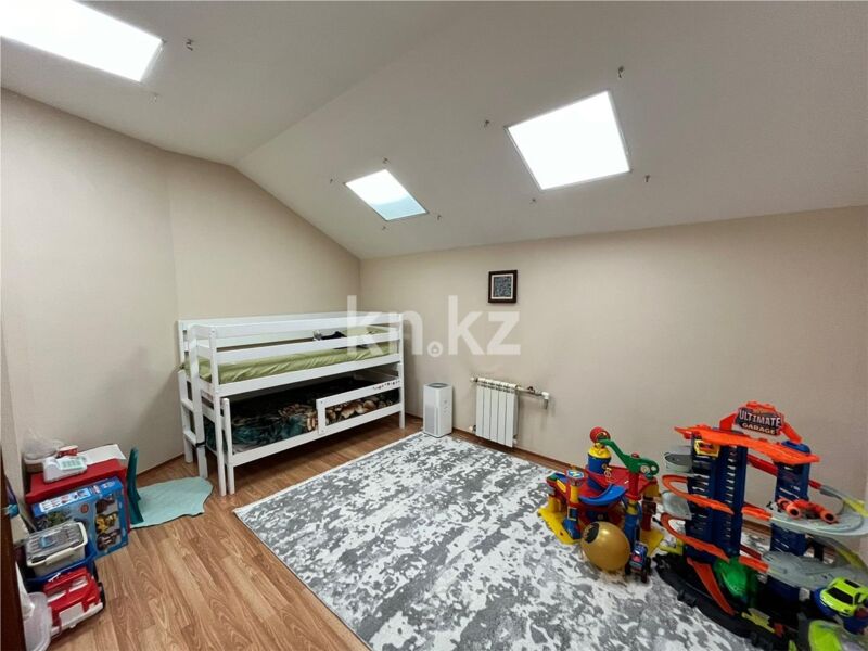 Продажа 4-комнатной квартиры, 170 м² - Продажа четырехкомнатных квартир в кирпичном доме в Казахстане - страница 7 фото 9 из 20